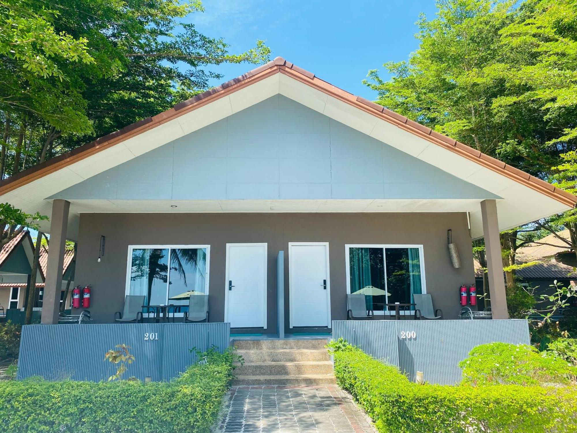 Bella Vista Beach Resort Koh Lipe Eksteriør billede