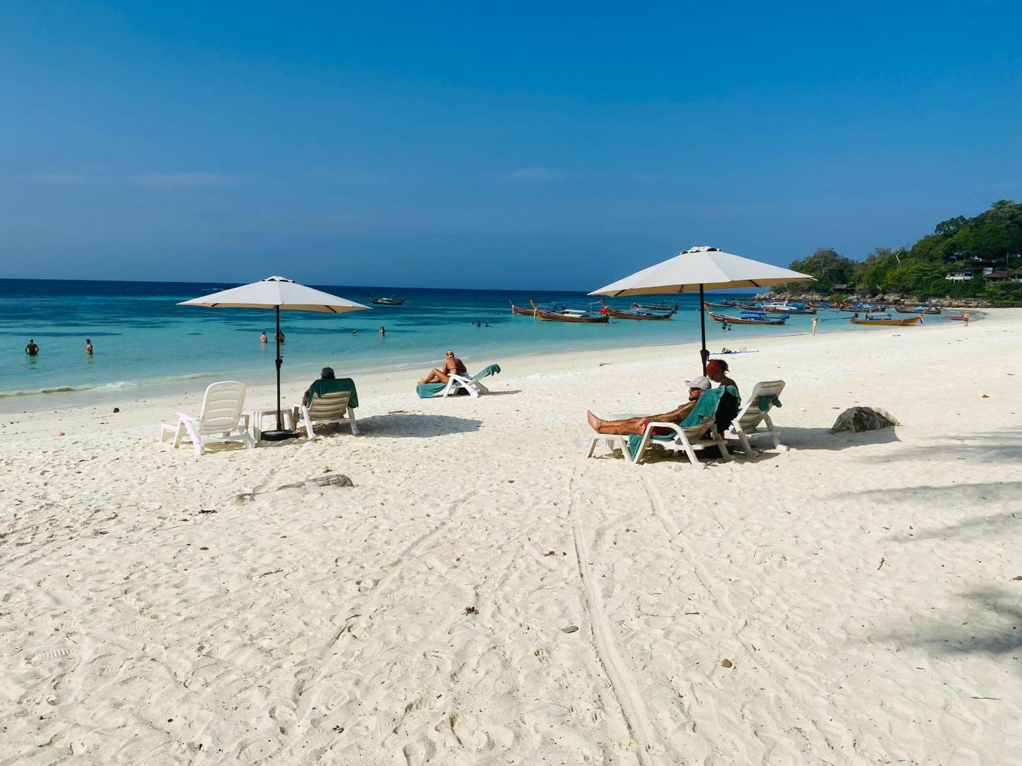 Bella Vista Beach Resort Koh Lipe Eksteriør billede